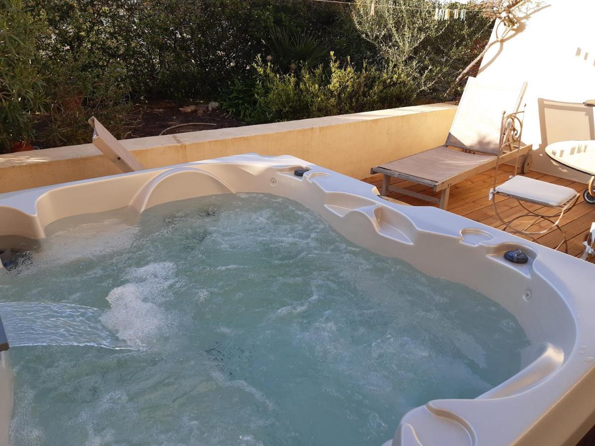 T2 Renove 100M Plage Avec Spa Privatif Entre Calvi Et Ile Rousse Lumio  Zewnętrze zdjęcie